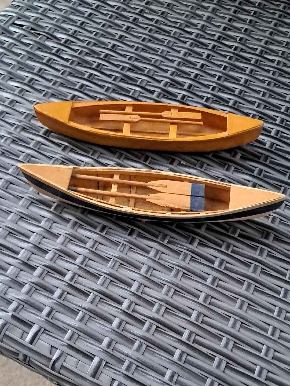 2 Wood Miniature Canoes with Two Paddles